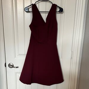 Chic Sleeveless Burgundy Mini Dress